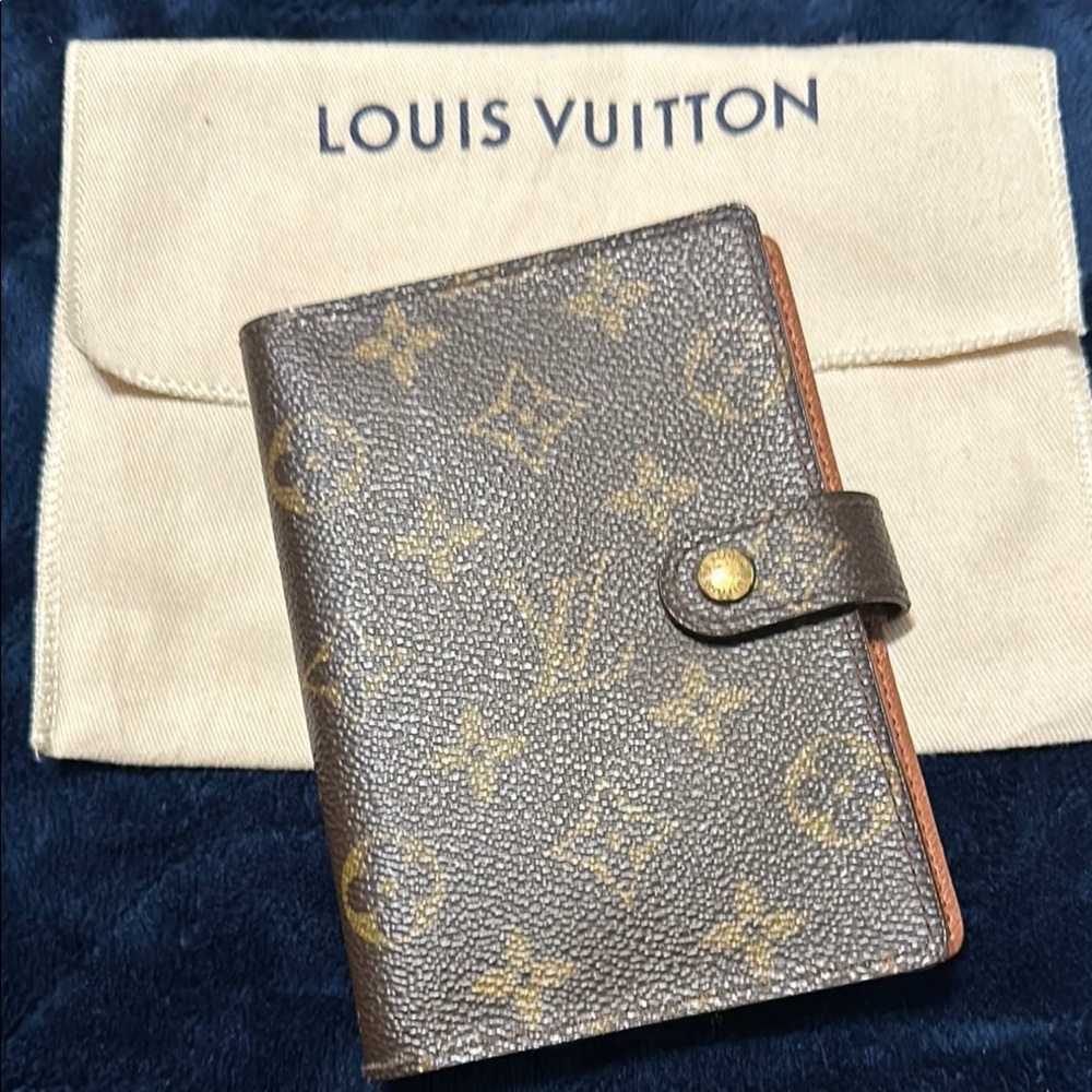 Louis Vuitton Monogram agenda